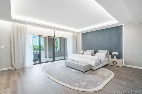 7021 Fisher Island Drive Miami Beach FL 33109