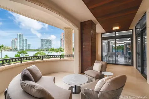7021 Fisher Island Drive Miami Beach FL 33109