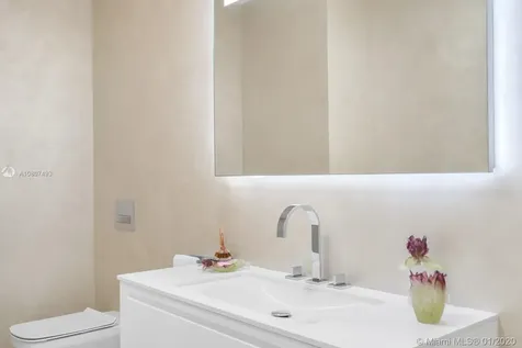 7021 Fisher Island Drive Miami Beach FL 33109