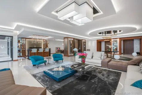 7021 Fisher Island Drive Miami Beach FL 33109