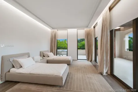 7021 Fisher Island Drive Miami Beach FL 33109