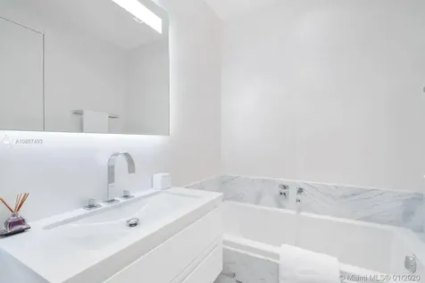 7021 Fisher Island Drive Miami Beach FL 33109