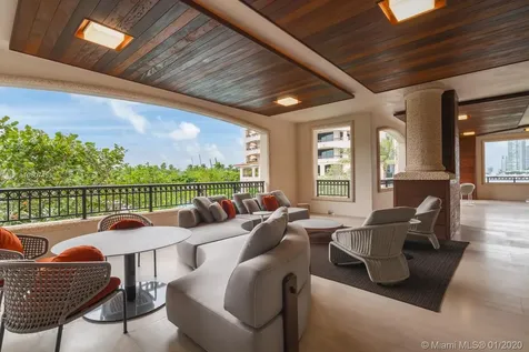 7021 Fisher Island Drive Miami Beach FL 33109