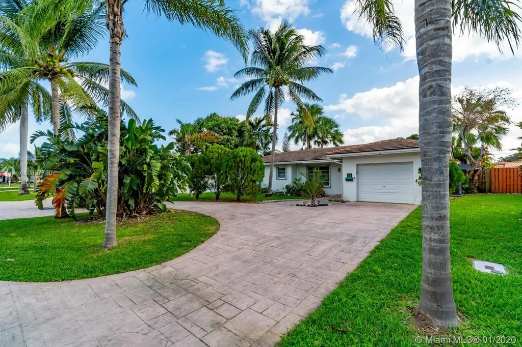 2750 SE 5th Street Pompano Beach FL 33062