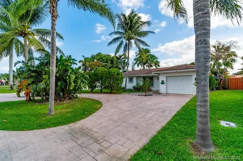2750 SE 5th Street Pompano Beach FL 33062