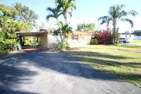 8001 NW 185th Terrace Hialeah FL 33015