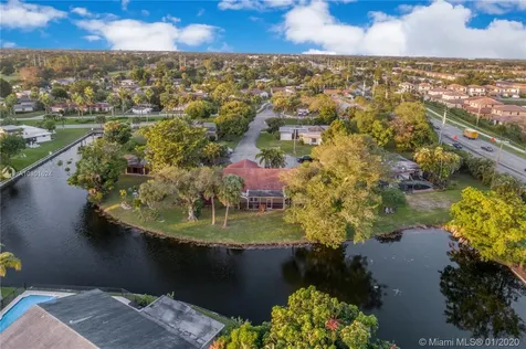 5100 Laurel Circle Tamarac FL 33319