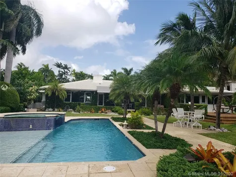 1130 N Southlake Drive Hollywood FL 33019