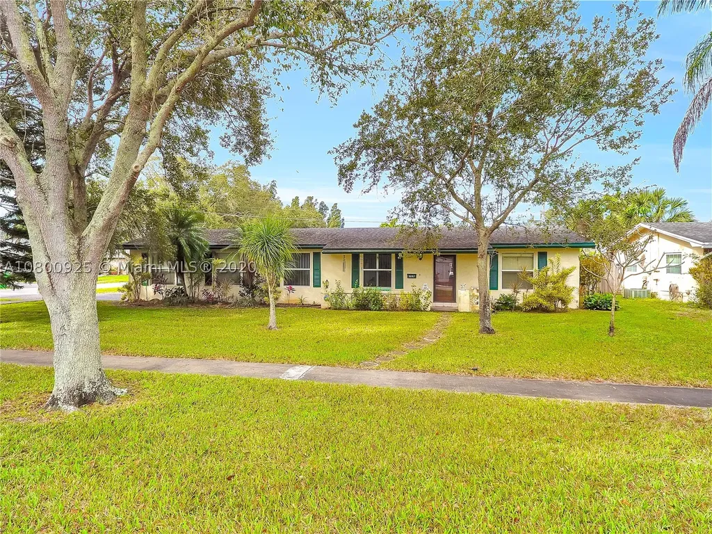 5097 SW 88th Terrace Cooper City FL 33328