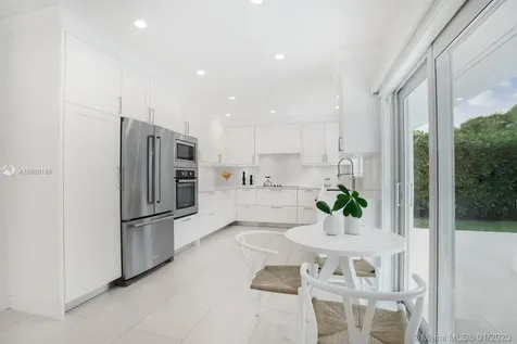 15 E Sunrise Avenue Coral Gables FL 33133