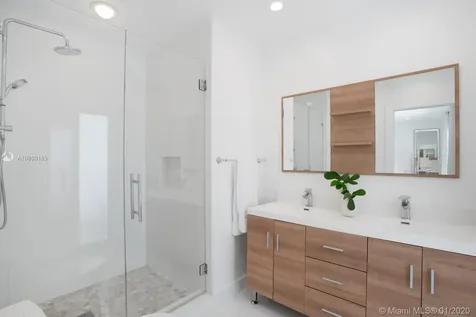 15 E Sunrise Avenue Coral Gables FL 33133