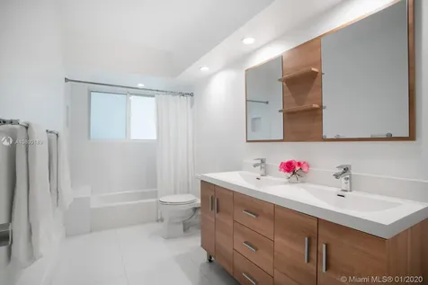 15 E Sunrise Avenue Coral Gables FL 33133