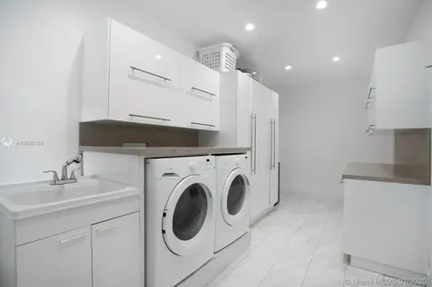 15 E Sunrise Avenue Coral Gables FL 33133