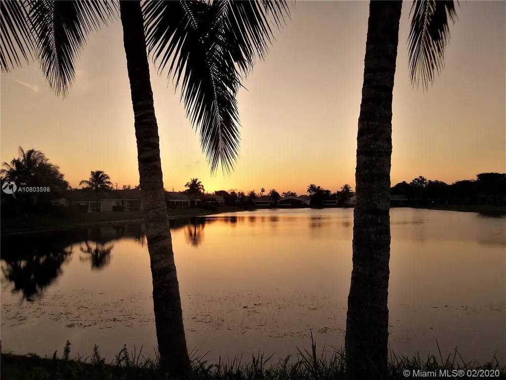 680 SE 25th Lane Homestead FL 33033