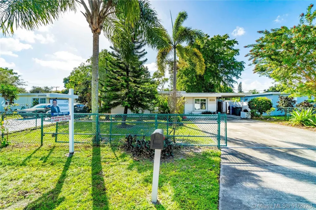 6308 Arthur Street Hollywood FL 33024