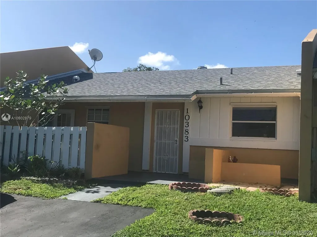 10383 SW 209th Lane Cutler Bay FL 33189
