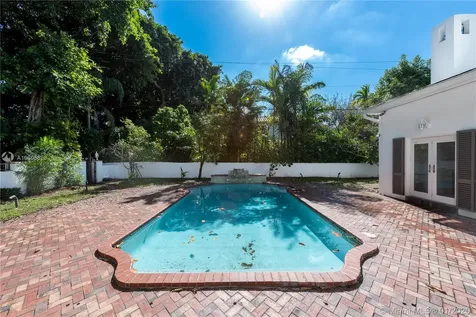 1200 S Greenway Drive Coral Gables FL 33134