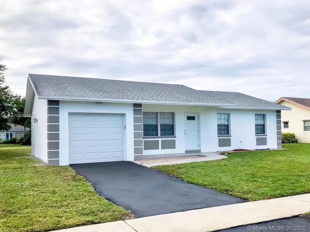 9842 Liberty Court Boca Raton FL 33434