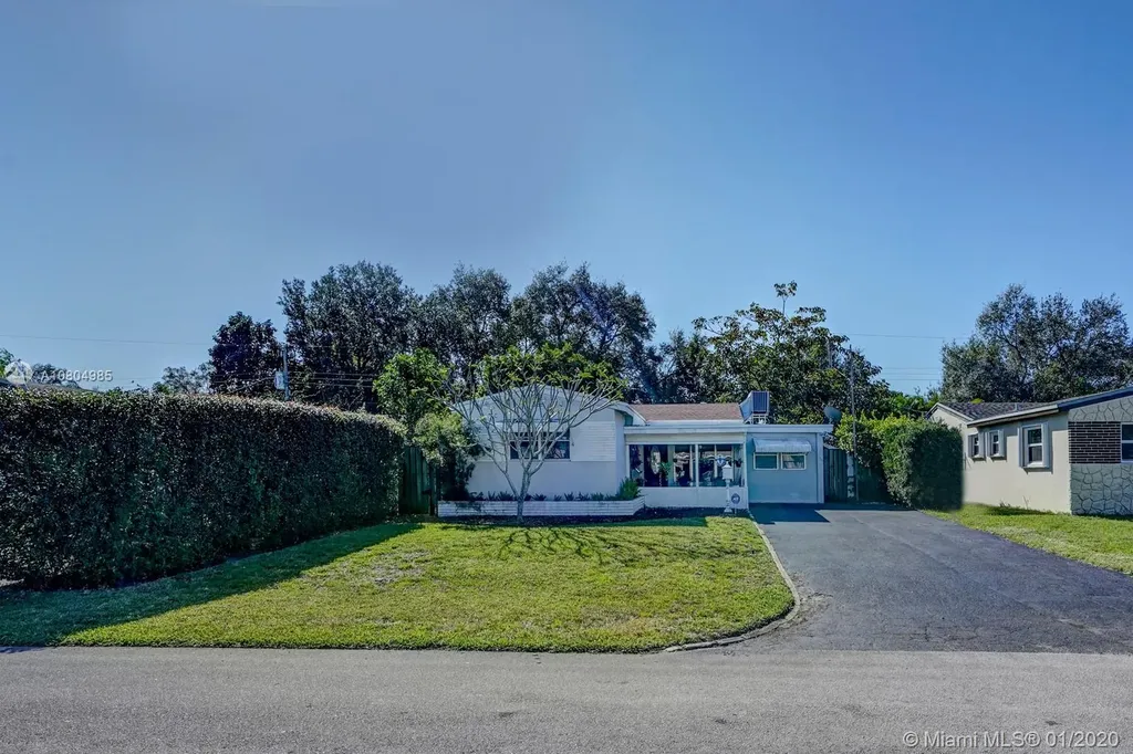 6660 Cody Street Hollywood FL 33024
