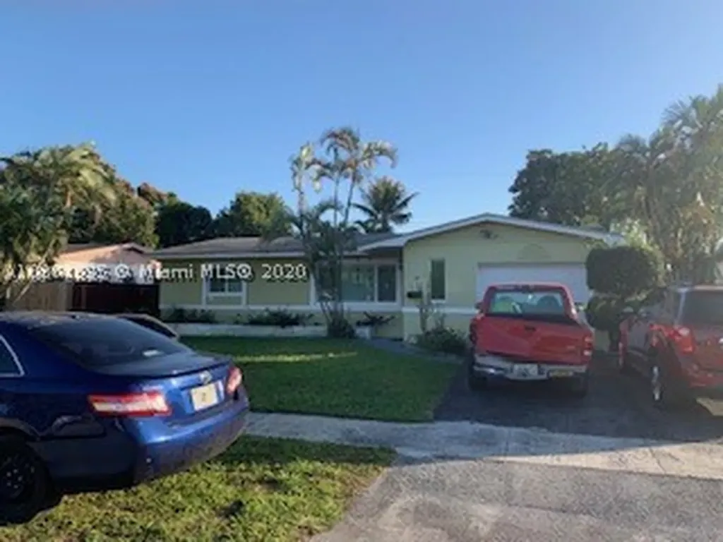 3680 NW 28th Court Lauderdale Lakes FL 33311