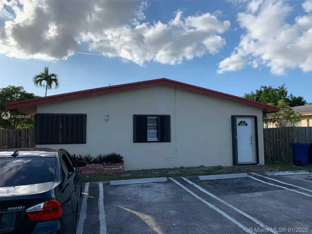 915 NE 9th Street Pompano Beach FL 33060