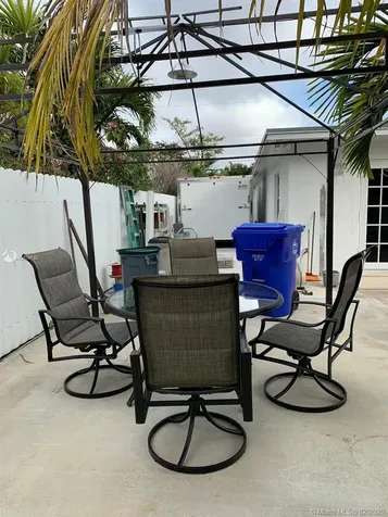 3310 NW 16th Street Miami FL 33125