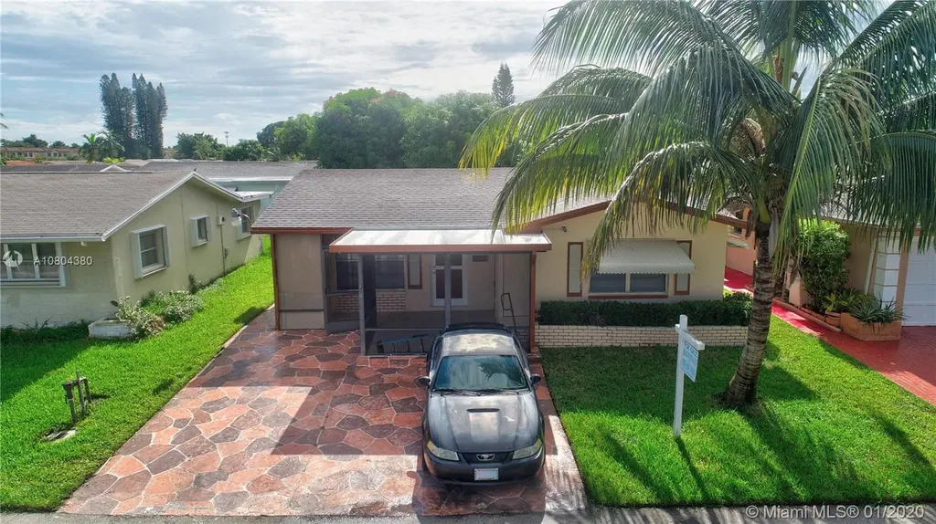 5708 NW 48th Terrace Tamarac FL 33319