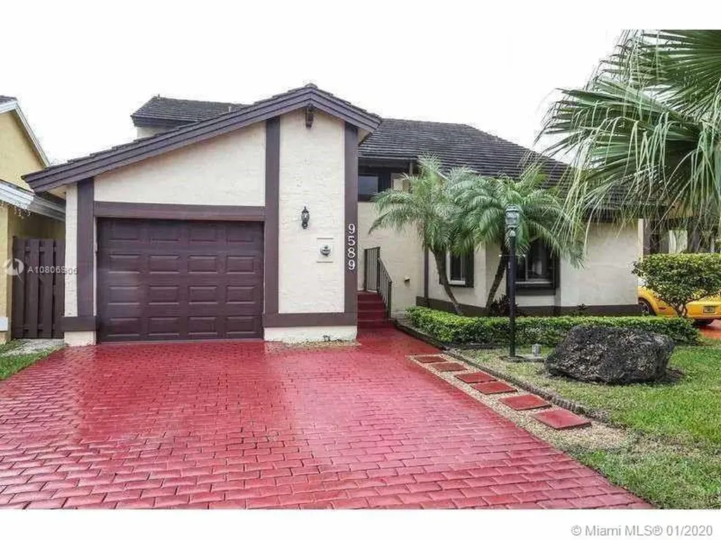 9589 SW 148th Ave Circle S Miami FL 33196