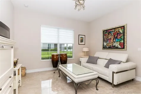 4895 E Sterling Ranch Circle Davie FL 33314