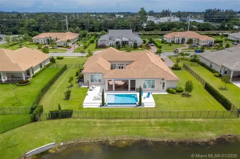 4895 E Sterling Ranch Circle Davie FL 33314