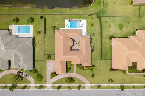 4895 E Sterling Ranch Circle Davie FL 33314