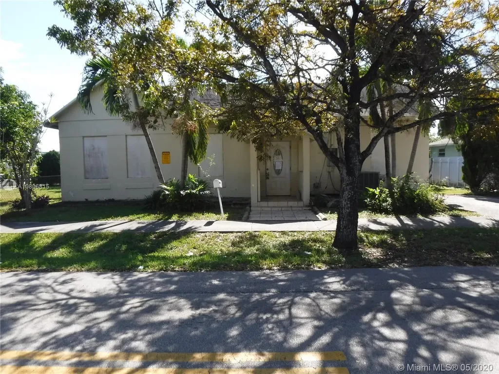 601 SW 1st Street Hallandale Beach FL 33009