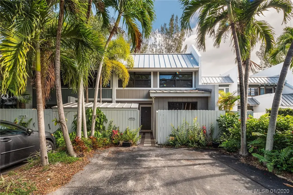 4953 SW 71st Place Miami FL 33155
