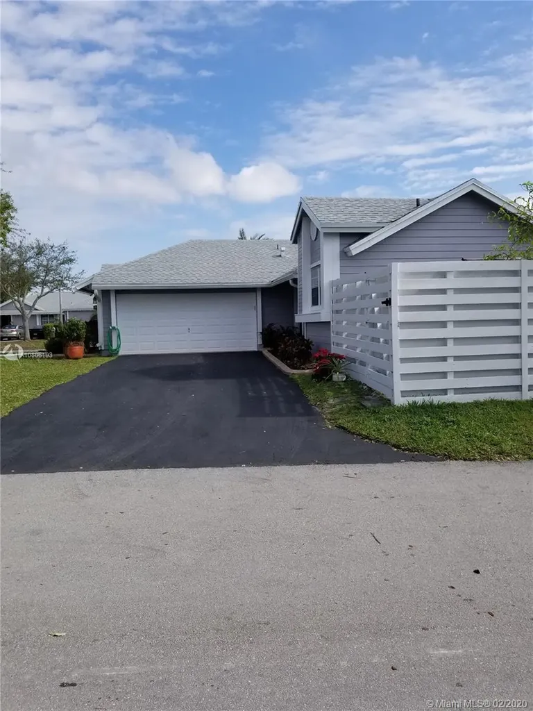 10285 SW 141st Court Miami FL 33186