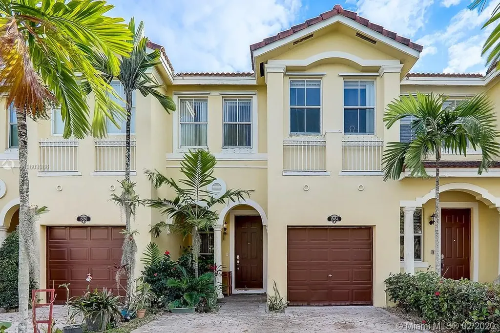15054 SW 9th Terrace Miami FL 33194