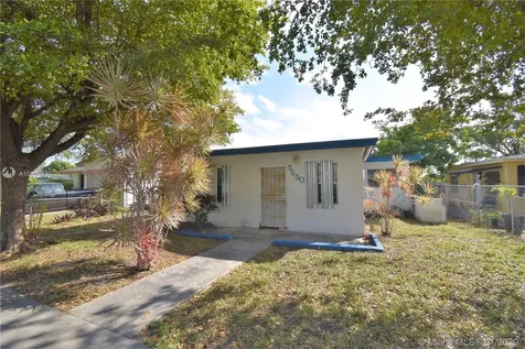 5650 Flagler Street Hollywood FL 33023