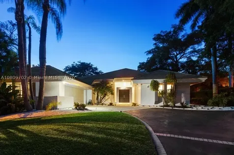 7100 W Lago Drive Coral Gables FL 33143