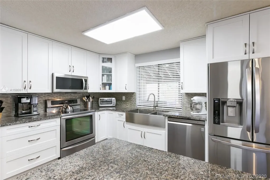 1964 Sacramento Weston FL 33326