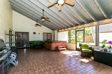 1964 Sacramento Weston FL 33326