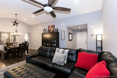 1964 Sacramento Weston FL 33326
