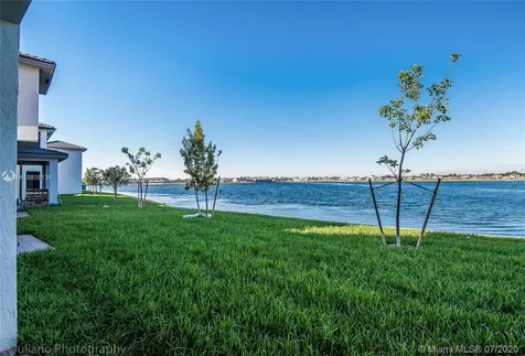 8823 NW 155 Terrace Miami Lakes FL 33018
