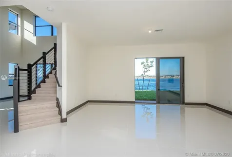 8823 NW 155 Terrace Miami Lakes FL 33018