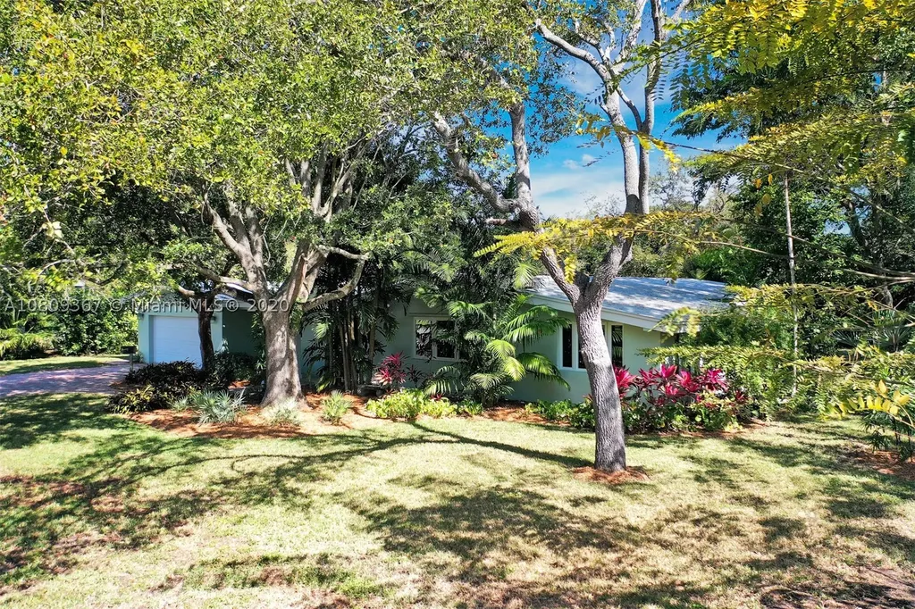 11845 SW 69th Court Pinecrest FL 33156