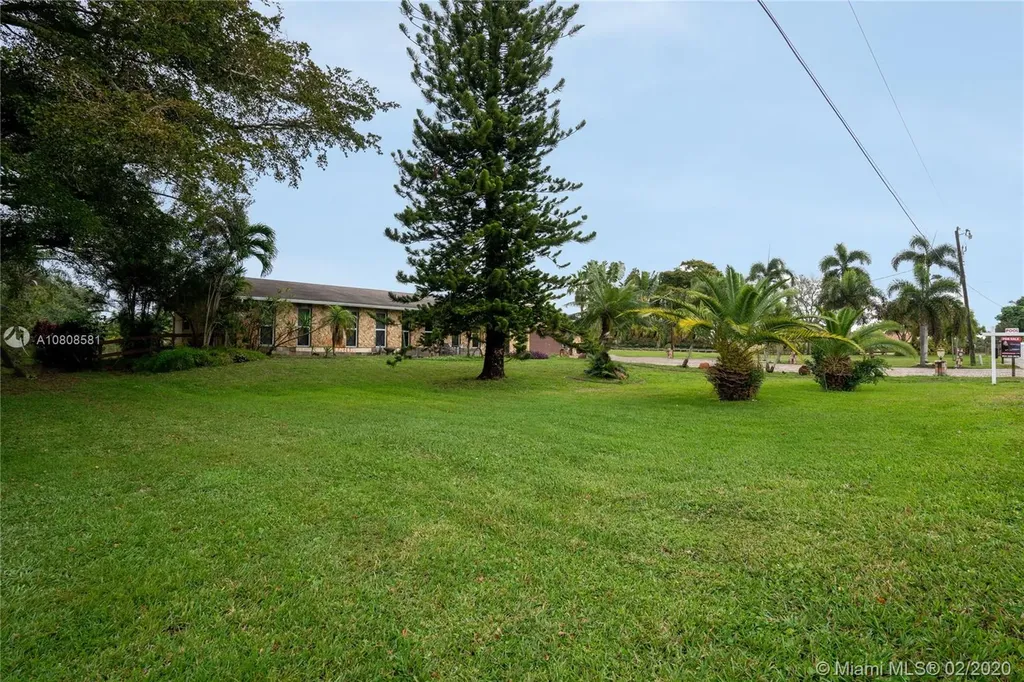 10991 SW 51st Street Davie FL 33328