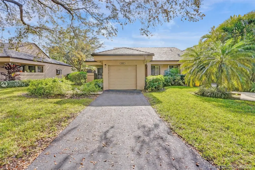 9220 Chelsea Drive N Plantation FL 33324
