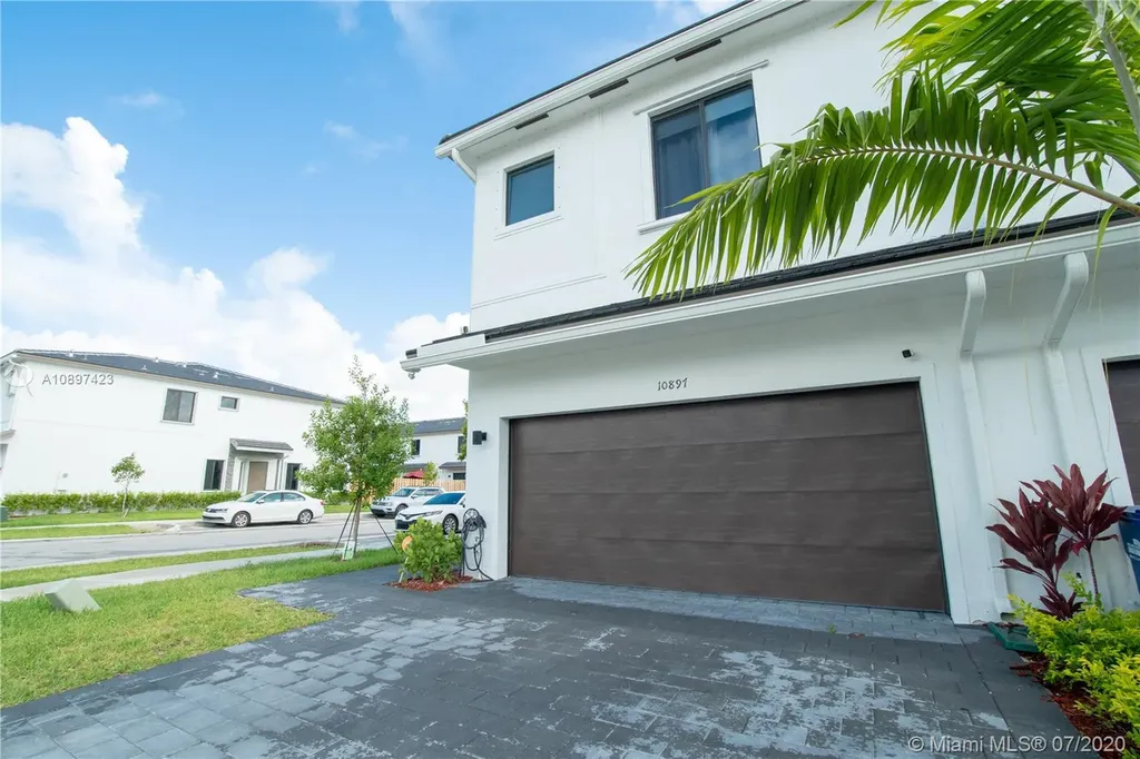 10897 SW 235th Lane Homestead FL 33032