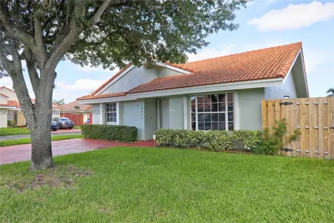 18814 NW 83rd Court Hialeah FL 33015