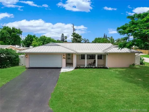 1530 SW 2nd Avenue Pompano Beach FL 33060