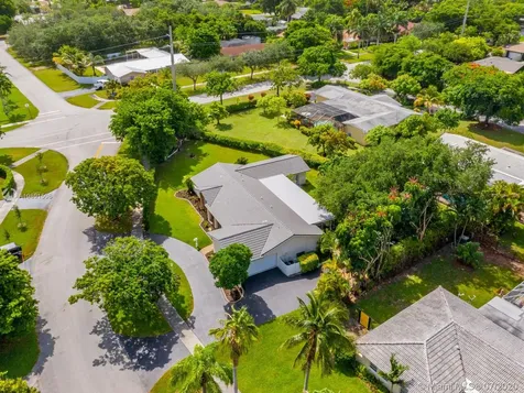 8700 SW 176th Street Palmetto Bay FL 33157