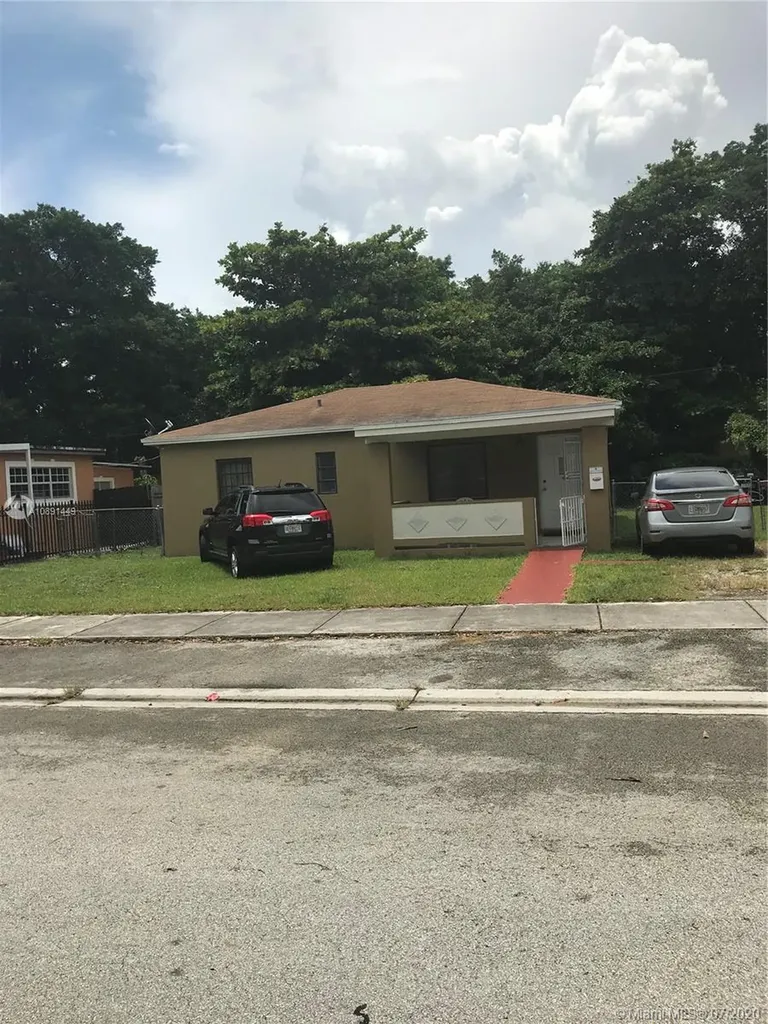1050 NW 56th Street Miami FL 33127